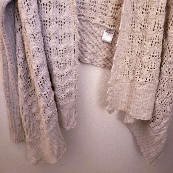 AllSaints Theo Short Off White Wrap Luxurious Knit Cardigan Size M/L 12-14 EUC - Picture 9 of 14